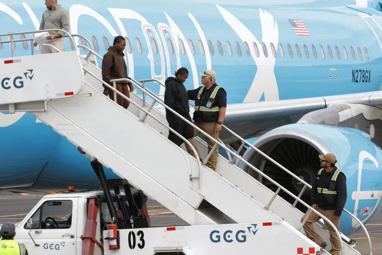 Haití recibe primer vuelo de deportados tras fin del TPS