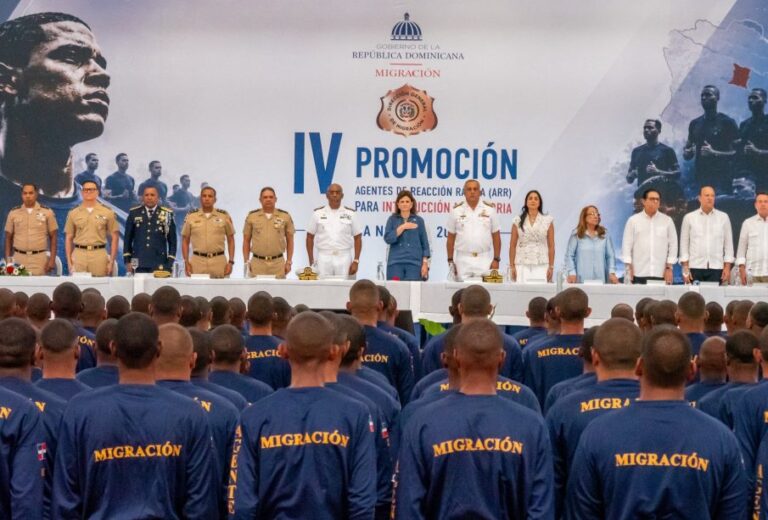 Migración ha deportado 704,142 indocumentados en 22 meses, pasó de 235 agentes a 1,272