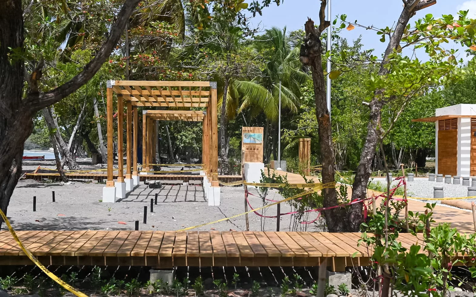 Avanzan a paso firme los trabajos de recuperación en playa Linda con inversión superior a RD$37 millones