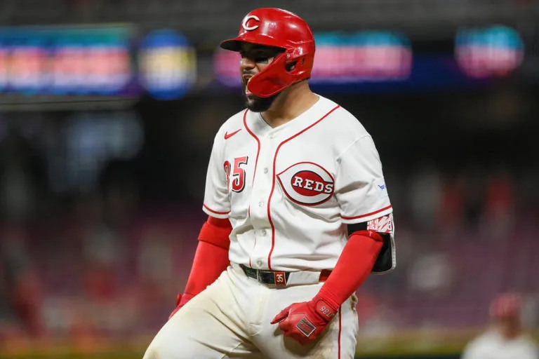 Jose Trevino impulsa triunfo de Rojos: 4-3 clave ante Padres 2026
