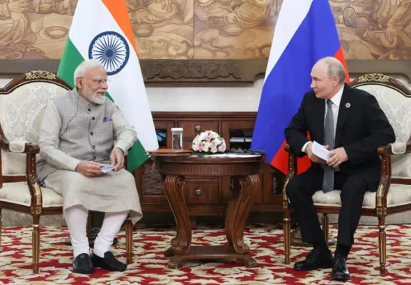 Putin se reúne con Modi
