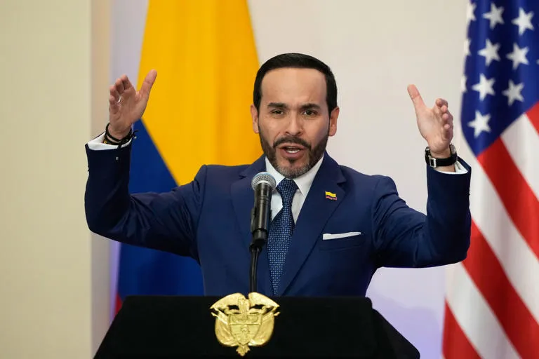 Deterioro fiscal de Colombia