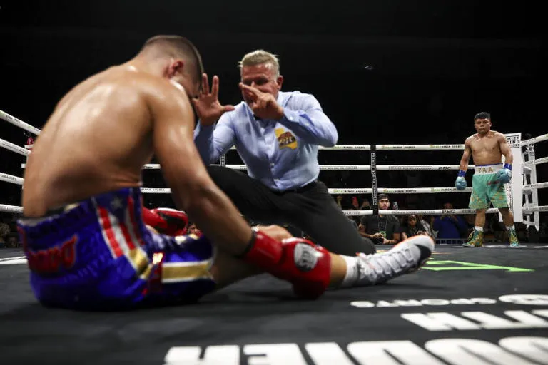 Pitbull Cruz noquea en 6 rounds con poder brutal