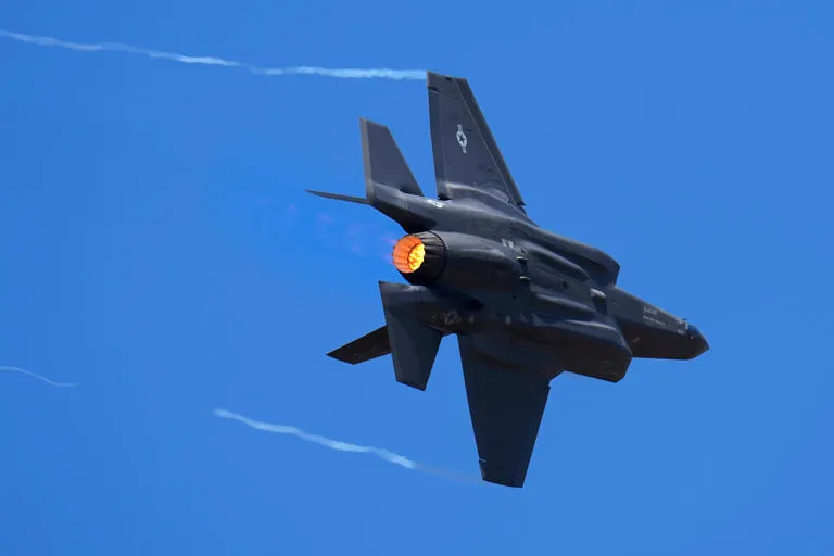 Caza furtivo F-35