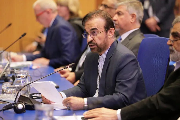 Irán denuncia a Austria