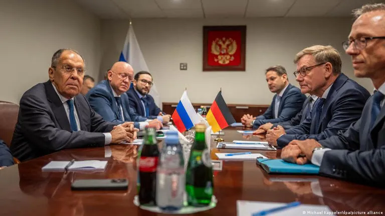 Ministros de Exteriores de Rusia y Alemania