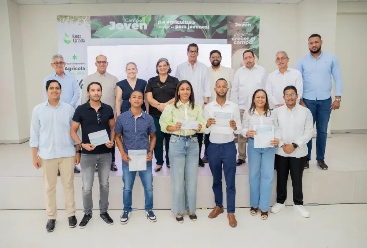 Jóvenes productores de Hato Mayor reciben casi RD$3 millones en financiamiento a tasa cero