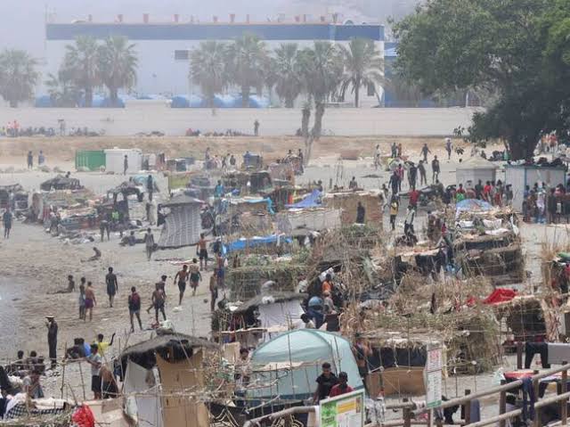 Tribunal español abre causa por la entrada masiva de migrantes en Ceuta