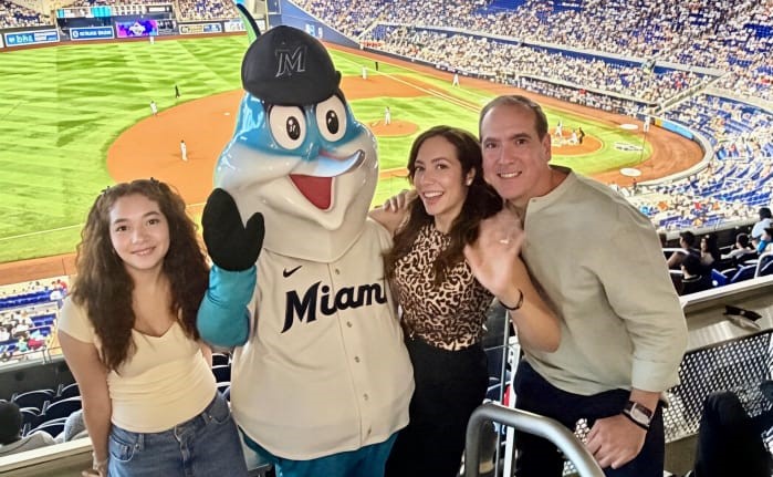 Arajet y MITUR promueven el turismo dominicano en las Grandes Ligas en 2026