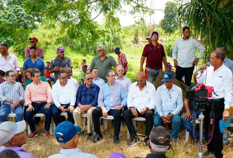Francisco Javier García: Revela 1 plan agropecuario clave en La Vega