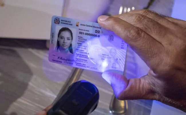 Junta Central Electoral intensifica operativos de cedulació́n en todo el país