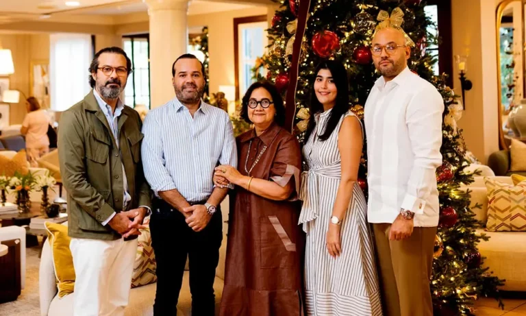 Colección de Navidad de Charo desata fascinación por su lujo