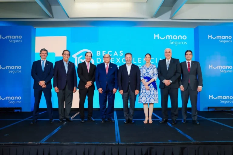 Becas Excelencia Humanos en República Dominicana: impulsan la educación superior