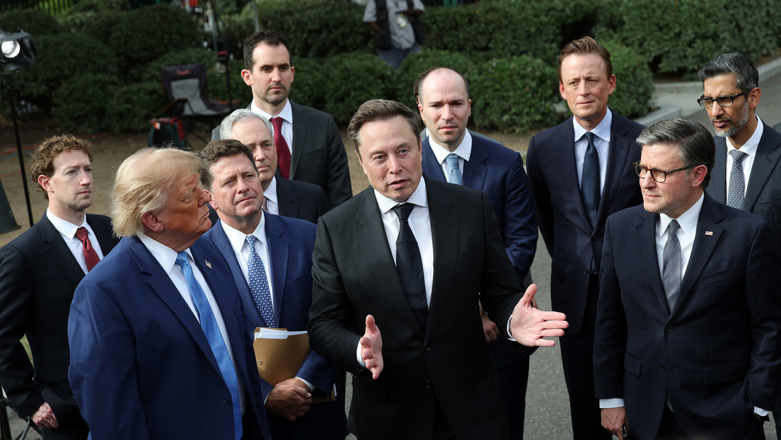 Musk advierte, tras el hackeo a Binance, que la IA podría buscar sus propias fuentes de dinero