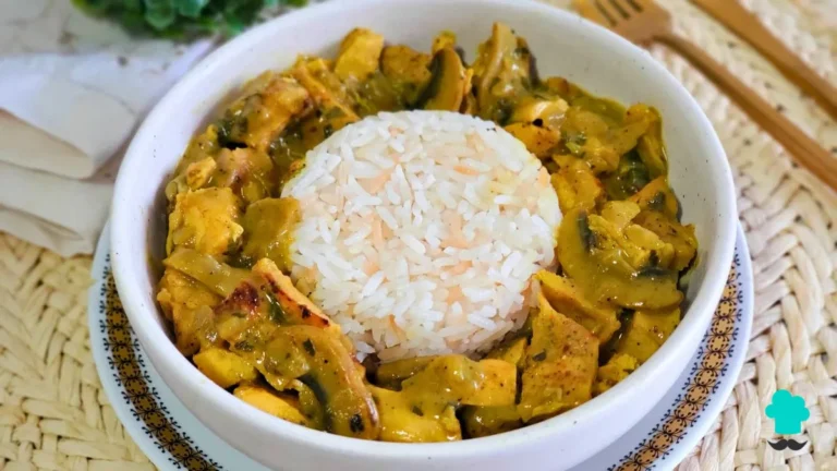 Receta de Arroz con pollo al curry y champiñones: fácil, sabroso y perfecto 