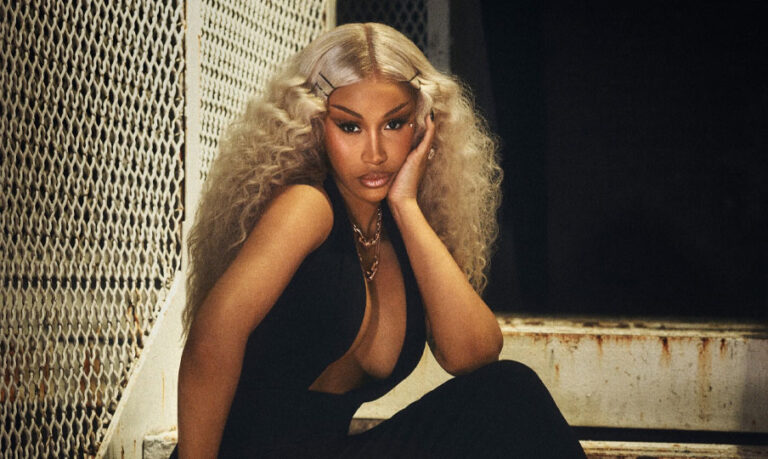 Daddy Yankee y Cardi B sorprenden con el estreno de "Cosita"