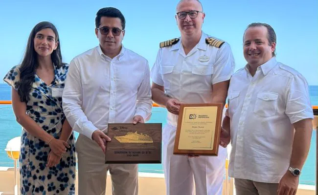David Collado Puerto Plata recibe el primer crucero de Disney en República Dominicana