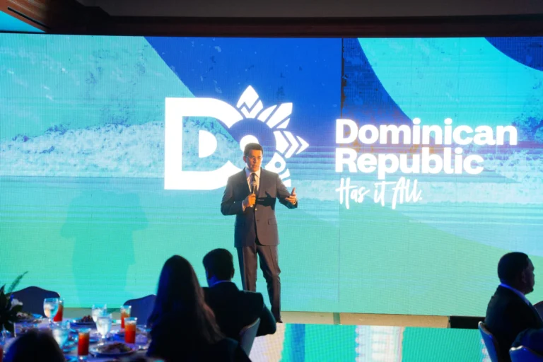 David Collado presenta en Houston el Roadshow número 124 para promover el turismo dominicano