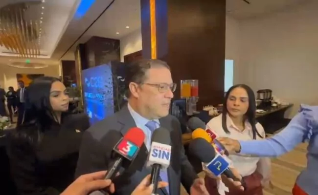 Eduardo Sanz advierte un PRM dividido podría perder el poder en 2028
