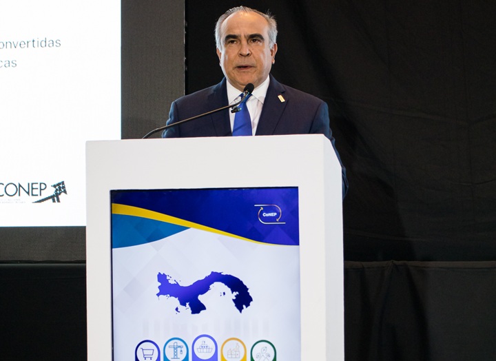 PANAMÁ: Presidente CONEP expone transformación RD