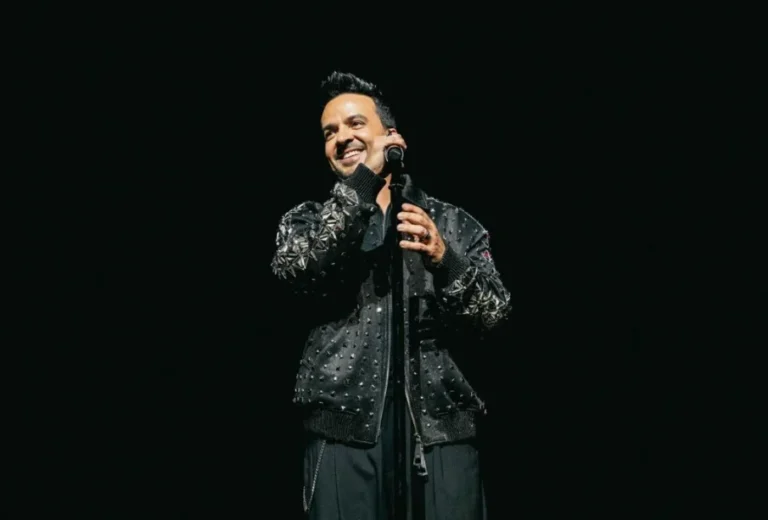 Luis Fonsi marca historia con 2 temas en Billboard