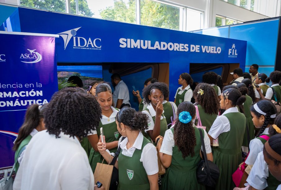 IDAC 22 mil visitas revoluciona la Feria del Libro 2026 con simuladores