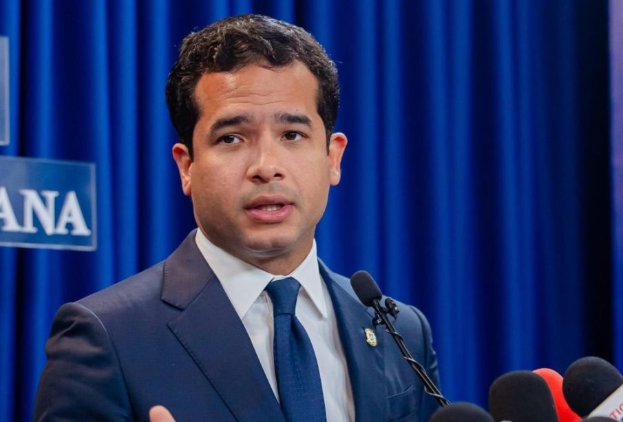 Omar Fernández acusa al Gobierno de aplicar reforma fiscal encubierta