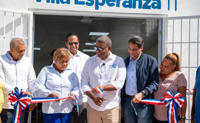 Propeep entrega nuevo centro comunitario en Villa Esperanza II de SDN