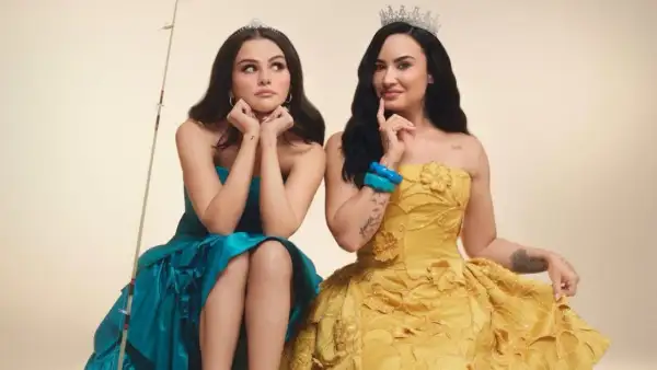 Selena Gomez y Demi Lovato recrean sus icónicos años como princesas Disney