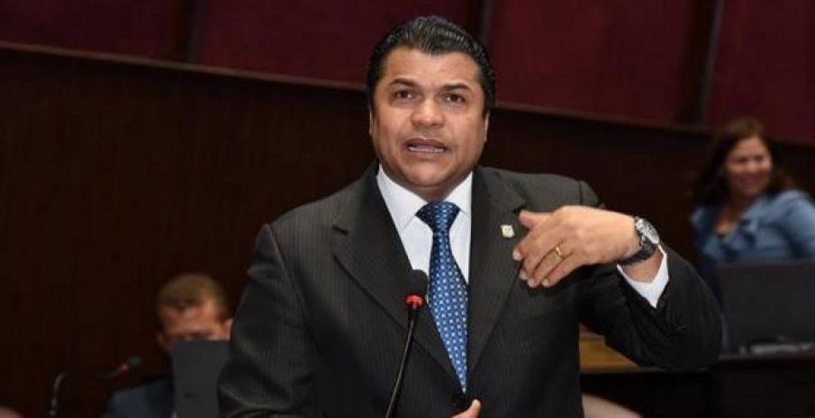 Tobías Crespo advierte que el hacinamiento en las cárceles se convierte en una industria para los delincuentes