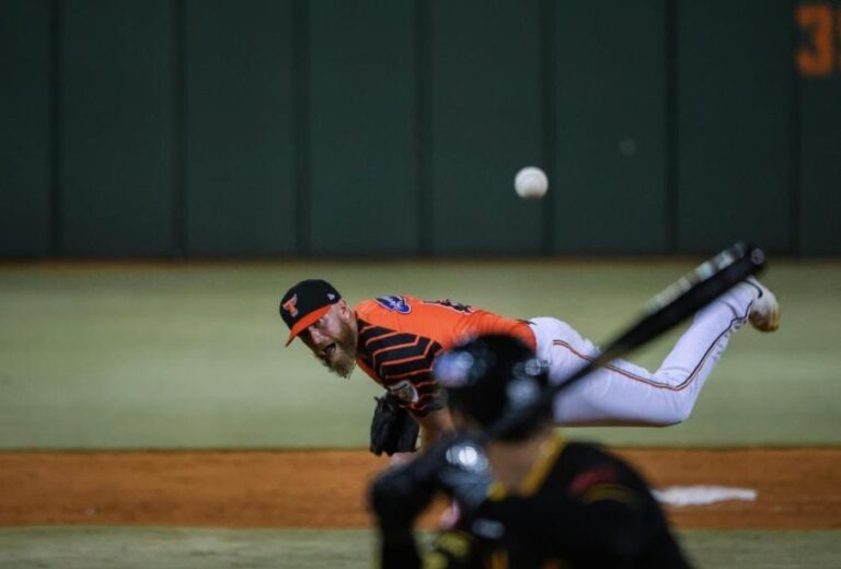 Toros del Este blanquean 3-0 a las Águilas con joya de pitcheo