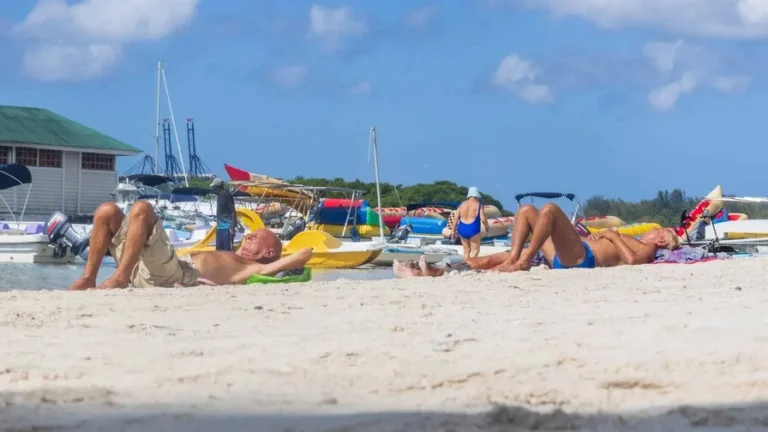 Turismo en república registra 223 dólares de gasto diario